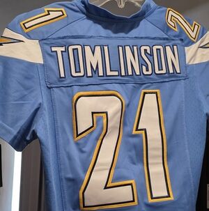LA Chargers Womens Jersey SZ M